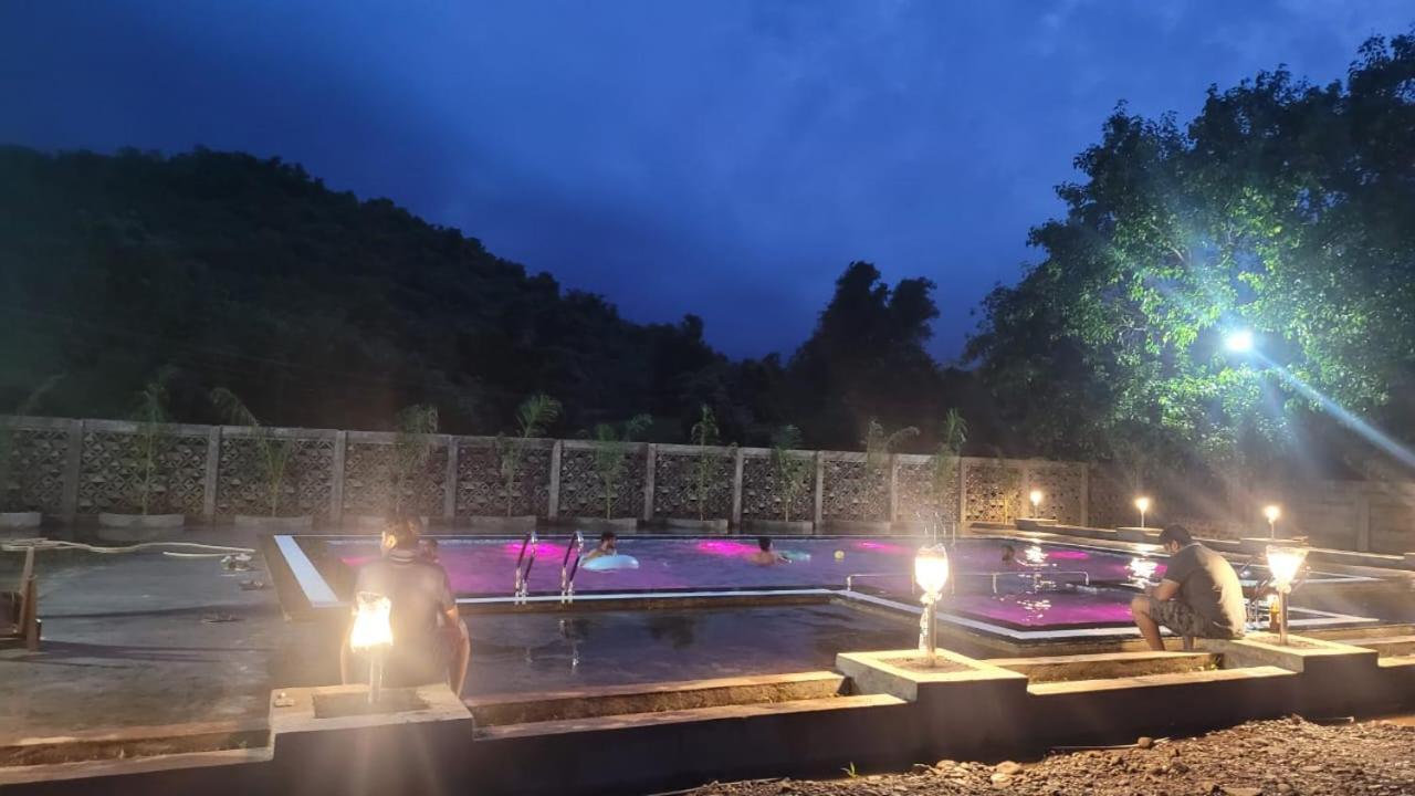 Silent Valley Resort Thane Esterno foto